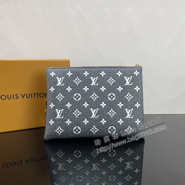 Lv路易威登2023專櫃新款Coussin小號手袋 LV羊皮革描繪Monogram圖案男士斜挎包 M23071 ydh5146